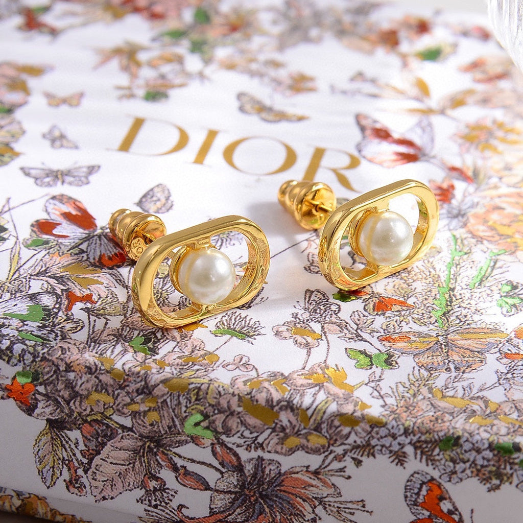 18K Dior Petit Jolie Mini Stud Earrings
