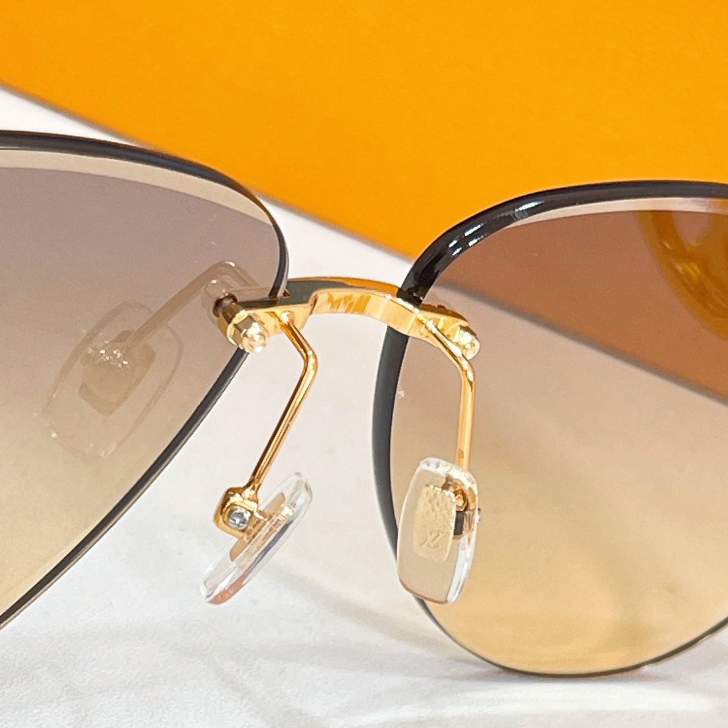 Louis Vuitton Sunglasses-Z3318U